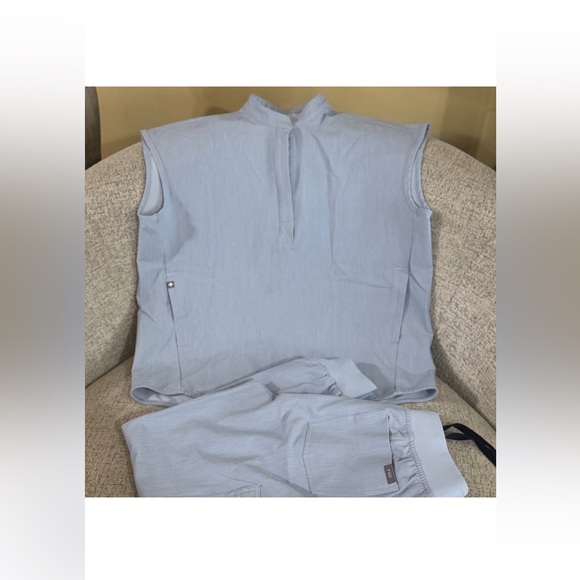 FIGS Set - Picture 2 of 2